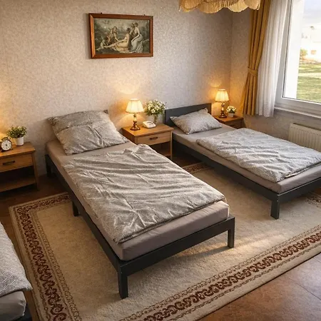 3 Raum In * Weißenfels